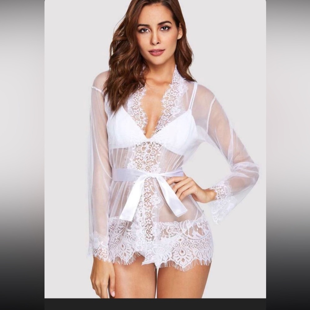 White lace robe